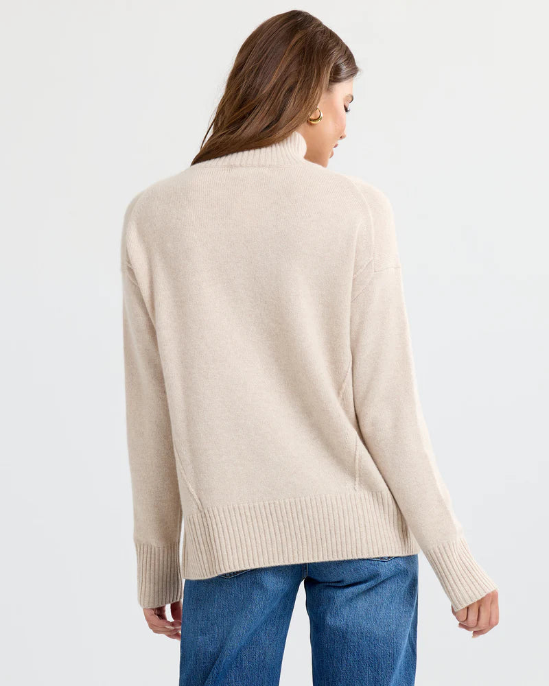 Oversized 100% Cashmere Pullover — Relaxed Luxury with Custom Fit & Embroidery