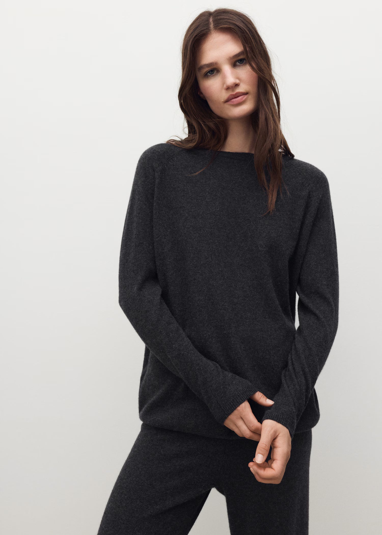 100% Pure Cashmere Sweater with Personalization — Tailored Fit & Hand-Embroidered Name