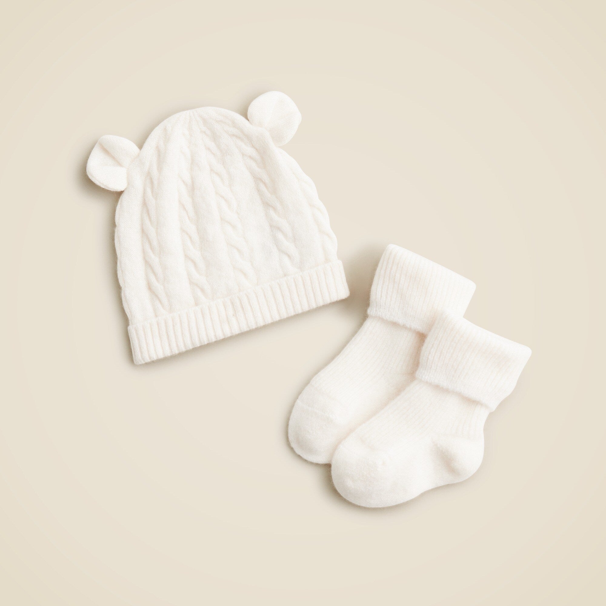 Limited-Edition Baby Cashmere Beanie and Booties Set — Soft, Cozy, and Exclusive