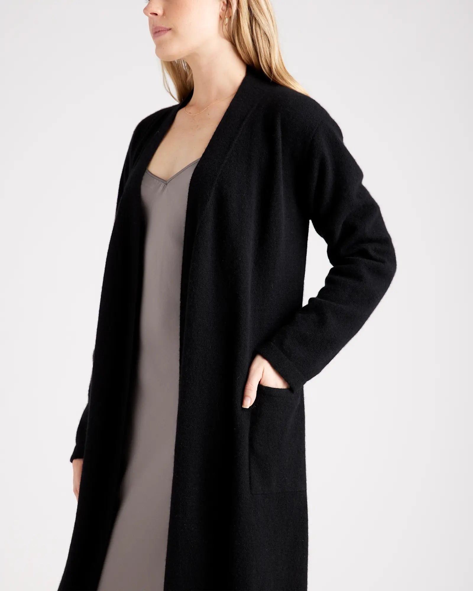 Mongolian Cashmere Robe — 100% Pure Cashmere, Custom Embroidery & Tailored Fit