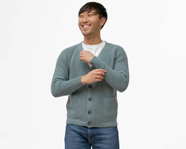 Winter 100% Cashmere Cardigan — Effortless Elegance & Practical Comfort