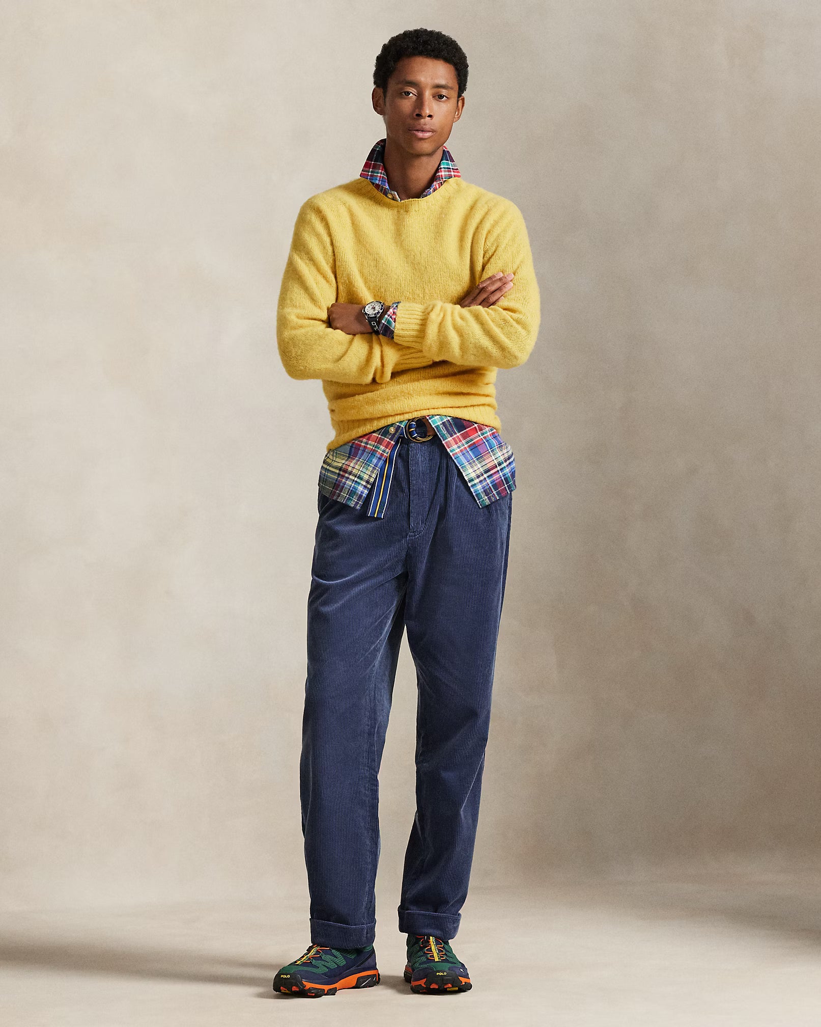 Classic Cashmere Crewneck Sweater — 100% Premium Cashmere, Custom Fit & Personalized Embroidery