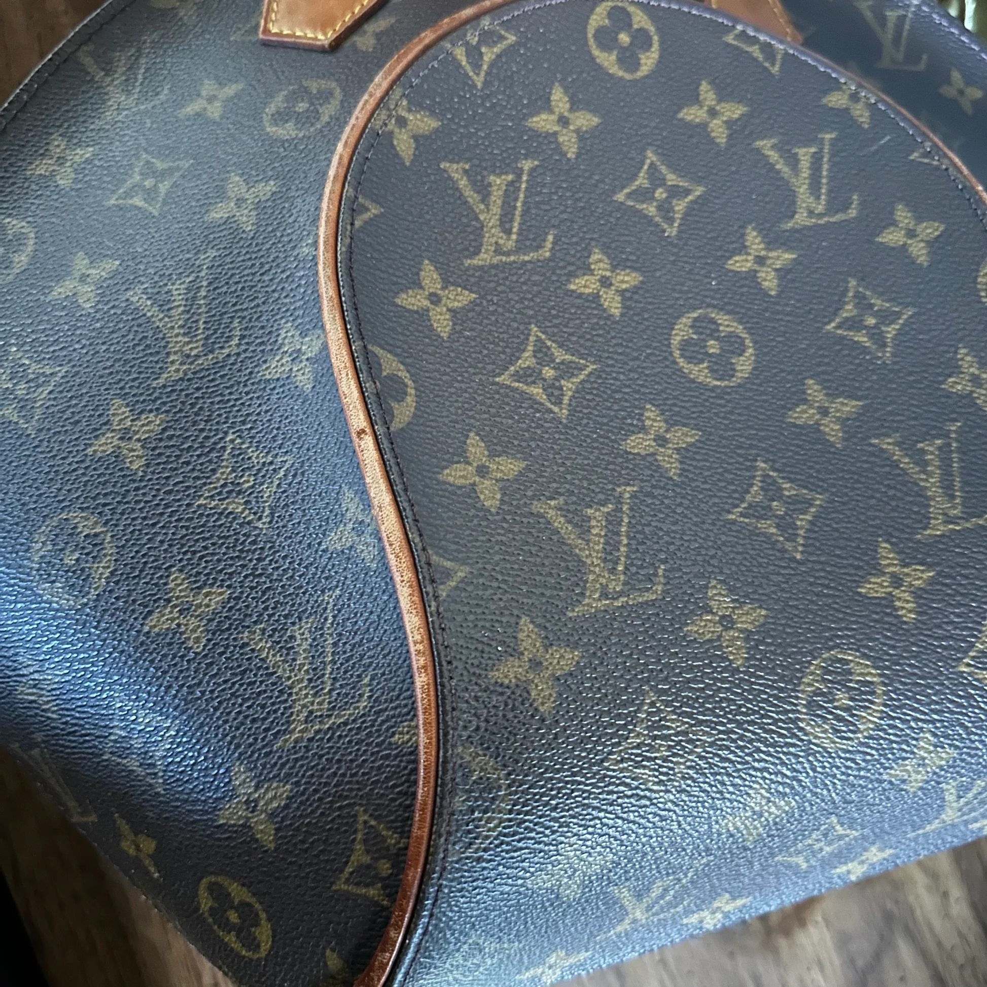 Vintage Louis Vuitton 1998 Monogram Ellipse MM Bag - Image 9