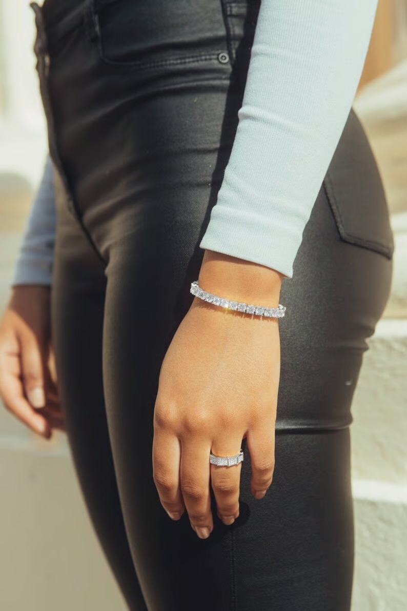 🔥🎁sparkling moissanite bracelet❤️