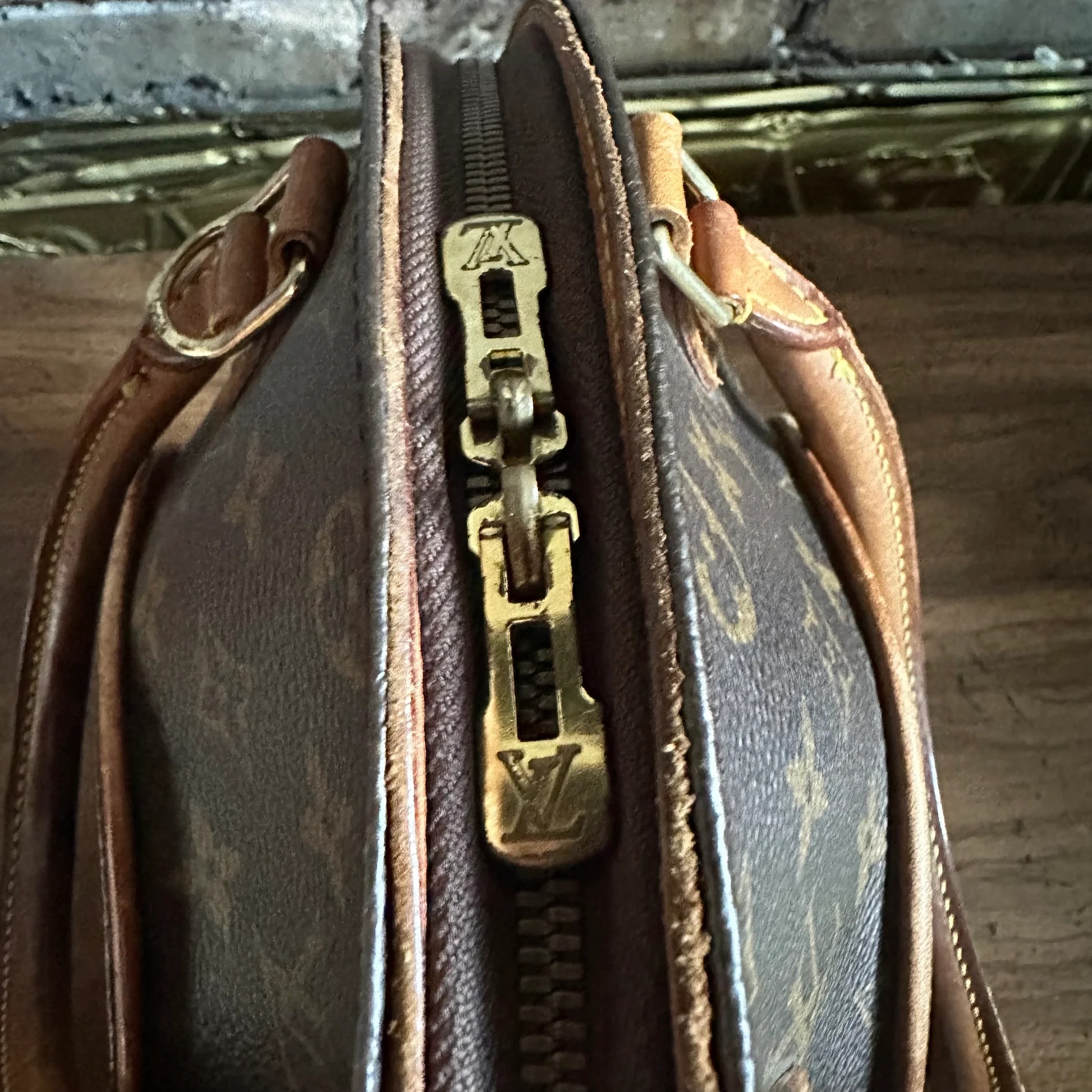 Vintage Louis Vuitton 1998 Monogram Ellipse MM Bag - Image 8